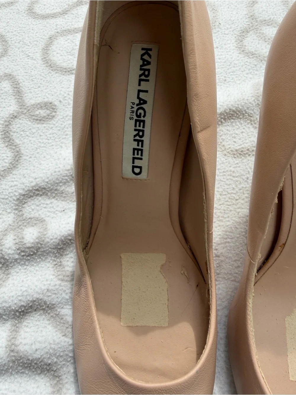 Karl Lagerfeld Beige Pointed-Toe Leather Pumps